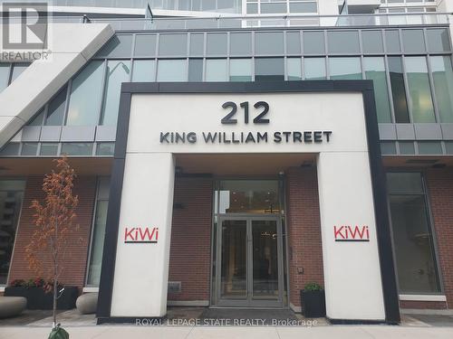 913 - 212 King William Street, Hamilton, ON - Outdoor