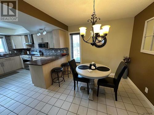 17 Furlong St, Kirkland Lake, ON - Indoor Photo Showing Dining Room