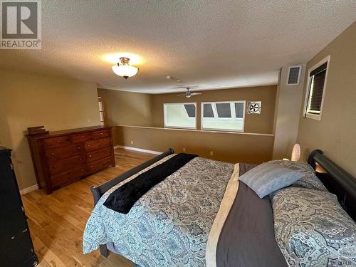 17 Furlong St, Kirkland Lake, ON - Indoor Photo Showing Bedroom