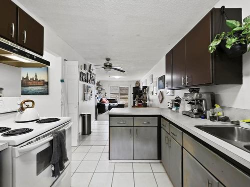 2090/2092 Westsyde Road, Kamloops, BC - Indoor Photo Showing Kitchen