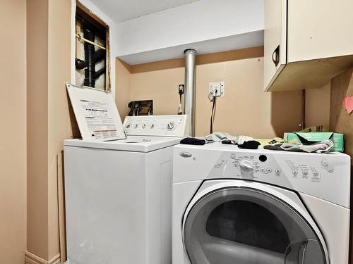 2090/2092 Westsyde Road, Kamloops, BC - Indoor Photo Showing Laundry Room