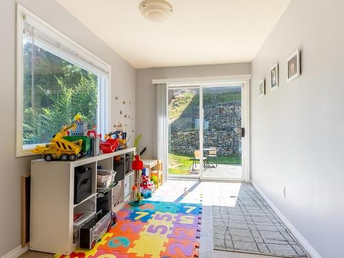 1653 Valleyview Drive, Kamloops, BC - Indoor Photo Showing Other Room