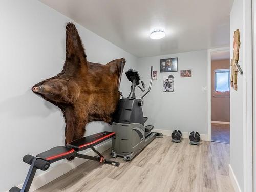 1653 Valleyview Drive, Kamloops, BC - Indoor Photo Showing Gym Room