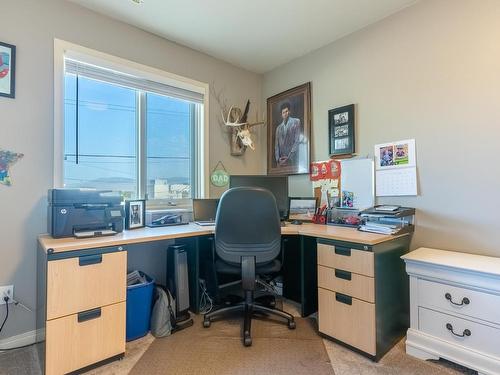 1653 Valleyview Drive, Kamloops, BC - Indoor Photo Showing Office