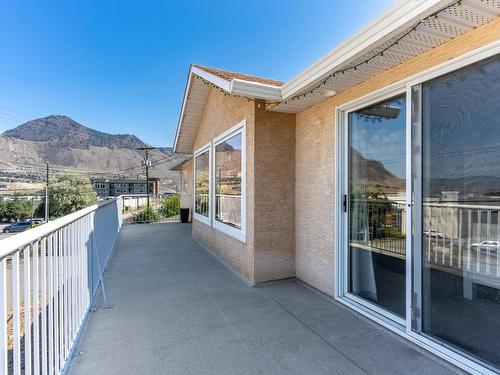 1653 Valleyview Drive, Kamloops, BC - Outdoor With Exterior