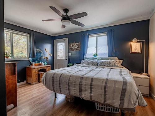 6808 Ashcroft Road, Kamloops, BC - Indoor Photo Showing Bedroom