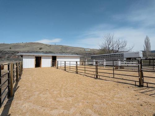 6808 Ashcroft Road, Kamloops, BC - Outdoor