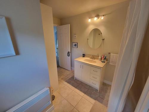 218 Manitoba, Schreiber, ON - Indoor Photo Showing Bathroom