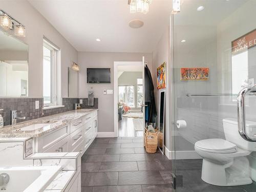 9A Mckenzie Portage Road, Kenora, ON - Indoor Photo Showing Bathroom