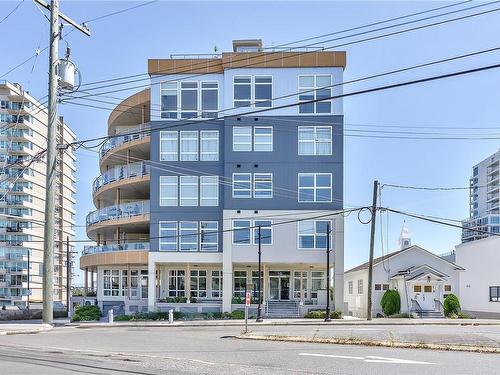 504-10 Chapel St, Nanaimo, BC - Outdoor With Balcony