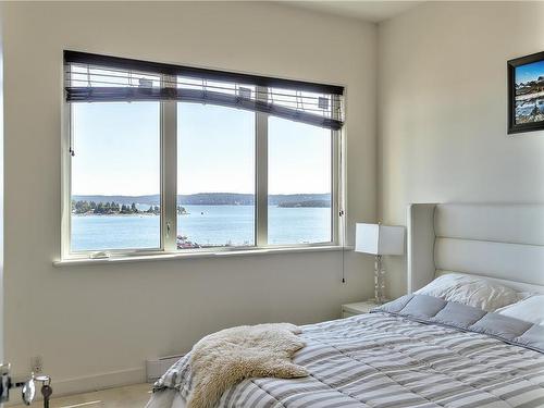 504-10 Chapel St, Nanaimo, BC - Indoor Photo Showing Bedroom