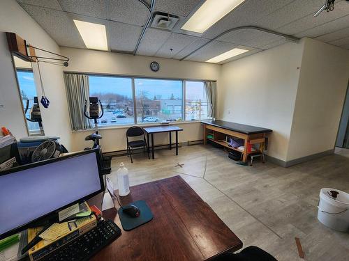 Office - 235-4650 Boul. Des Laurentides, Laval (Vimont), QC - Indoor