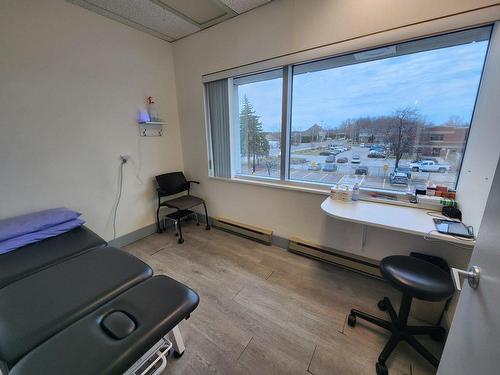 Office - 235-4650 Boul. Des Laurentides, Laval (Vimont), QC - Indoor