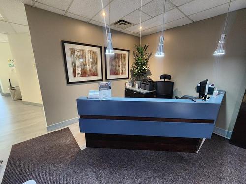 Reception area - 235-4650 Boul. Des Laurentides, Laval (Vimont), QC - Indoor