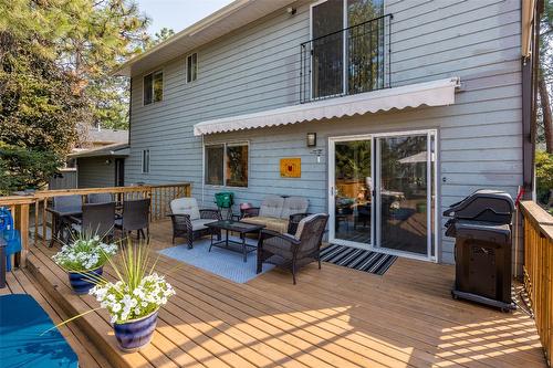 1996 Tomat Avenue, Kelowna, BC - Outdoor With Deck Patio Veranda With Exterior