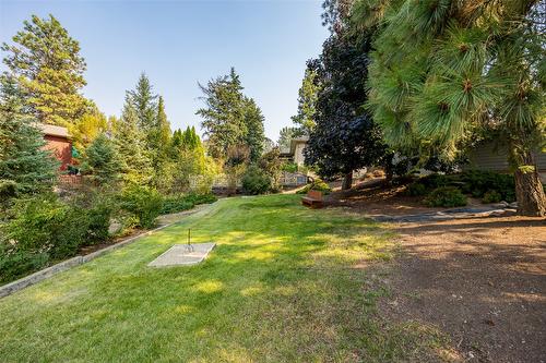 1996 Tomat Avenue, Kelowna, BC - Outdoor