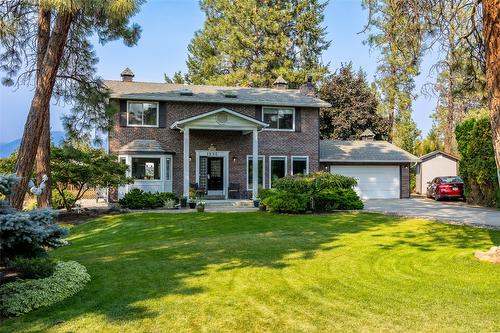 1996 Tomat Avenue, Kelowna, BC - Outdoor With Facade