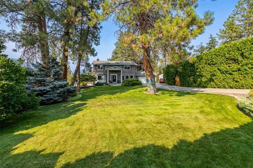 1996 Tomat Avenue, Kelowna, BC - Outdoor