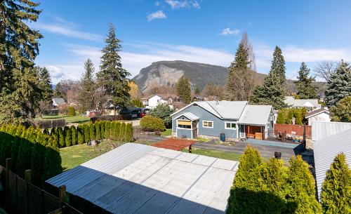 7050 53 Street, Salmon Arm, BC - Outdoor