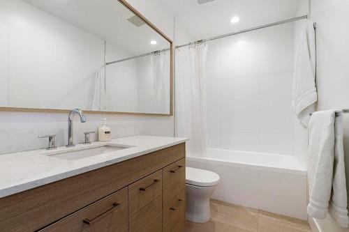 708-1191 Sunset Drive, Kelowna, BC - Indoor Photo Showing Bathroom