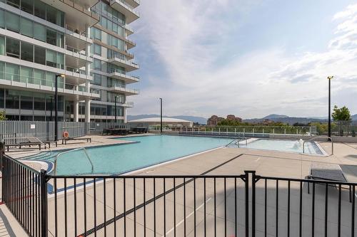 708-1191 Sunset Drive, Kelowna, BC - Outdoor With In Ground Pool