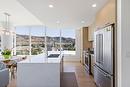 708-1191 Sunset Drive, Kelowna, BC  - Indoor Photo Showing Kitchen With Double Sink With Upgraded Kitchen 