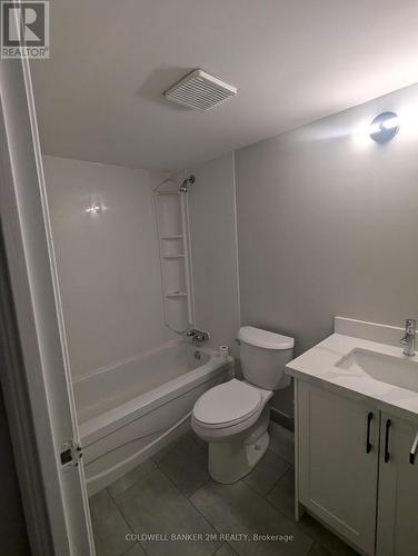 102 - 350 Malaga Road, Oshawa (Stevenson), ON - Indoor Photo Showing Bathroom