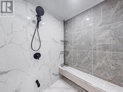 23 Quincy Crescent, Toronto (Henry Farm), ON - Indoor Photo Showing Bathroom