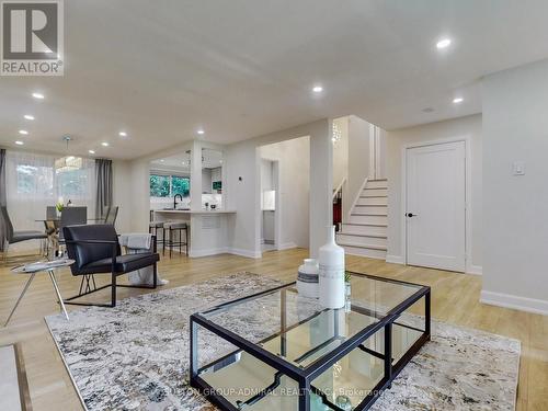 23 Quincy Crescent, Toronto (Henry Farm), ON - Indoor Photo Showing Living Room