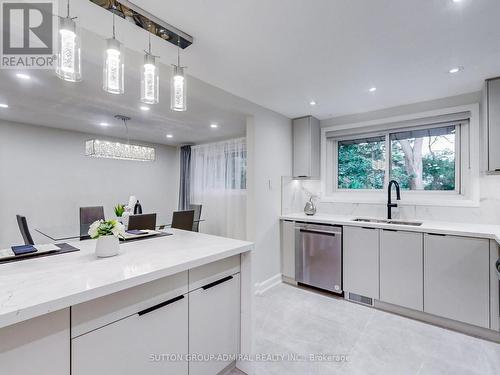 23 Quincy Crescent, Toronto (Henry Farm), ON - Indoor Photo Showing Kitchen With Upgraded Kitchen