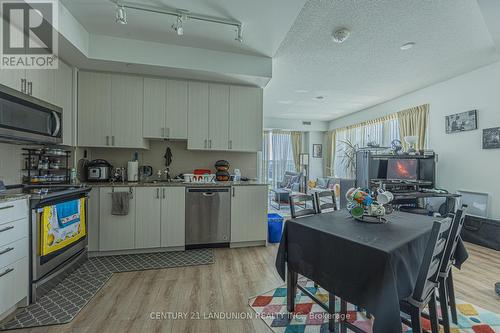 255 - 60 Ann O'Reilly Road, Toronto (Henry Farm), ON - Indoor Photo Showing Kitchen