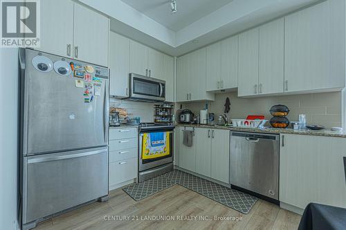 255 - 60 Ann O'Reilly Road, Toronto (Henry Farm), ON - Indoor Photo Showing Kitchen