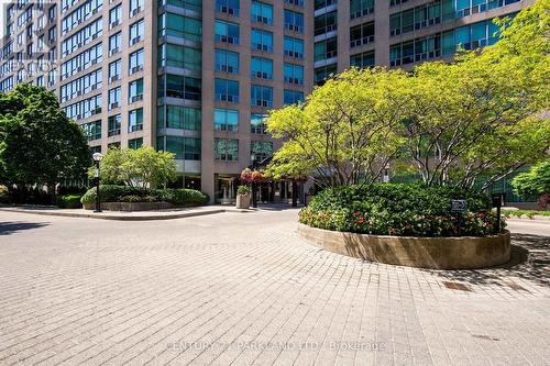 506 - 942 Yonge Street, Toronto (Annex), ON - Outdoor With Facade