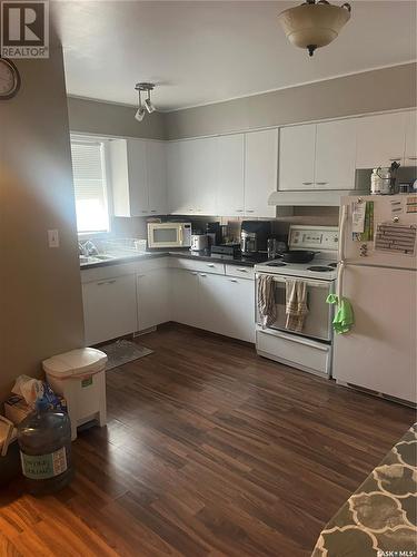 653 Donald Street, Esterhazy, SK - Indoor Photo Showing Kitchen