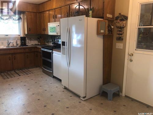 640 2Nd Street Ne, Preeceville, SK - Indoor Photo Showing Kitchen With Double Sink