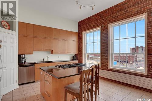 510 1275 Broad Street, Regina, SK - Indoor Photo Showing Kitchen