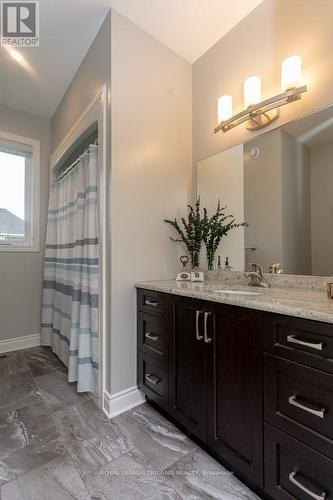 5260 Marion Street, Thames Centre (Dorchester), ON - Indoor Photo Showing Bathroom