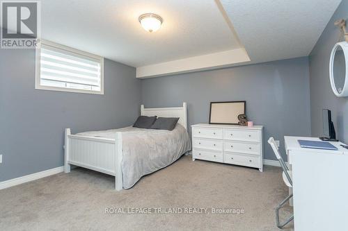 5260 Marion Street, Thames Centre (Dorchester), ON - Indoor Photo Showing Bedroom