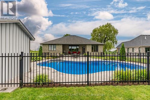 5260 Marion Street, Thames Centre (Dorchester), ON - Outdoor With In Ground Pool