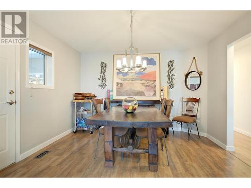 6400 Spencer Road Unit# 34, Kelowna, BC - Indoor Photo Showing Dining Room