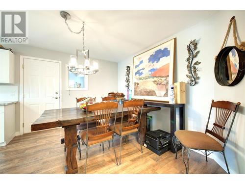 6400 Spencer Road Unit# 34, Kelowna, BC - Indoor Photo Showing Dining Room