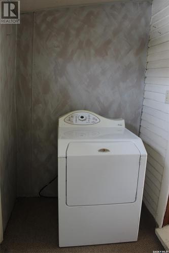 428 3Rd Street W, Shaunavon, SK - Indoor Photo Showing Laundry Room