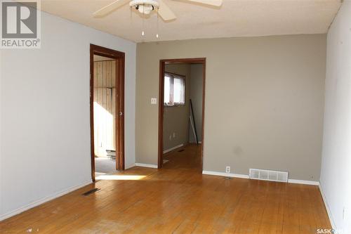 428 3Rd Street W, Shaunavon, SK - Indoor Photo Showing Other Room