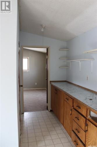 428 3Rd Street W, Shaunavon, SK - Indoor