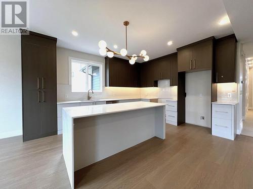 2467 Rowe Street, Prince George, BC - Indoor Photo Showing Kitchen