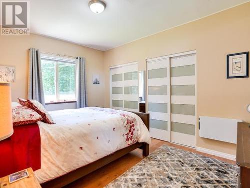 9098 Stager Road, Powell River, BC - Indoor Photo Showing Bedroom