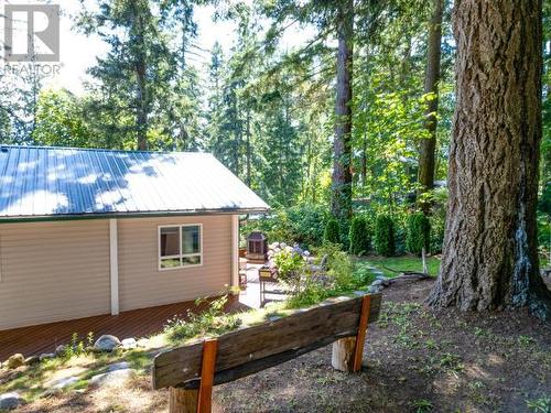 9098 Stager Road, Powell River, BC - Outdoor