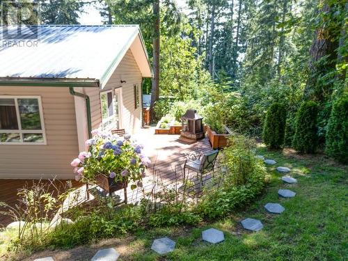 9098 Stager Road, Powell River, BC - Outdoor