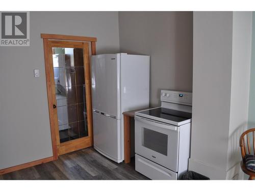 #2280 Shuswap Avenue Lot# B & 12, Lumby, BC - Indoor Photo Showing Kitchen