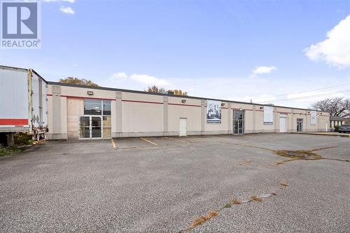 2570 Ouellette Avenue, Windsor, ON 